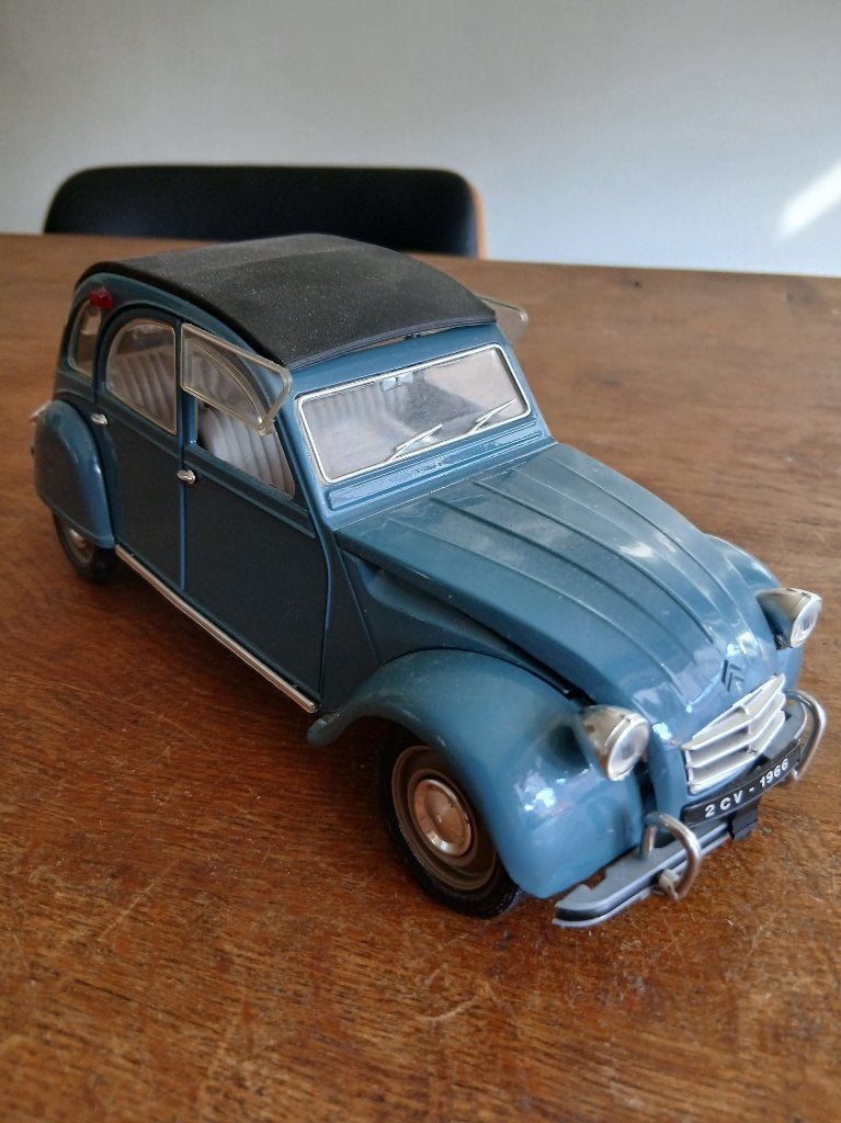 Schaalmodel Citroen 2CV van Solido, schaal 1:17, Hobby en Vrije tijd, Modelauto's | 1:18, Solido, Auto, Solido, Onbekend