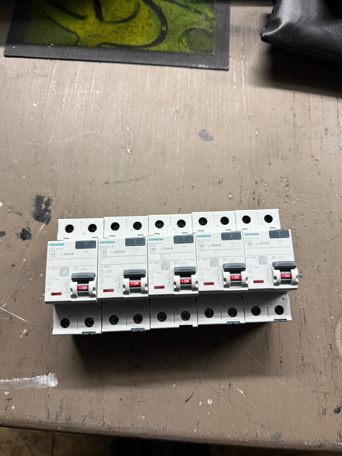 5x siemens aardlek automaat 16A 30 ma, Ophalen of Verzenden, Gebruikt
