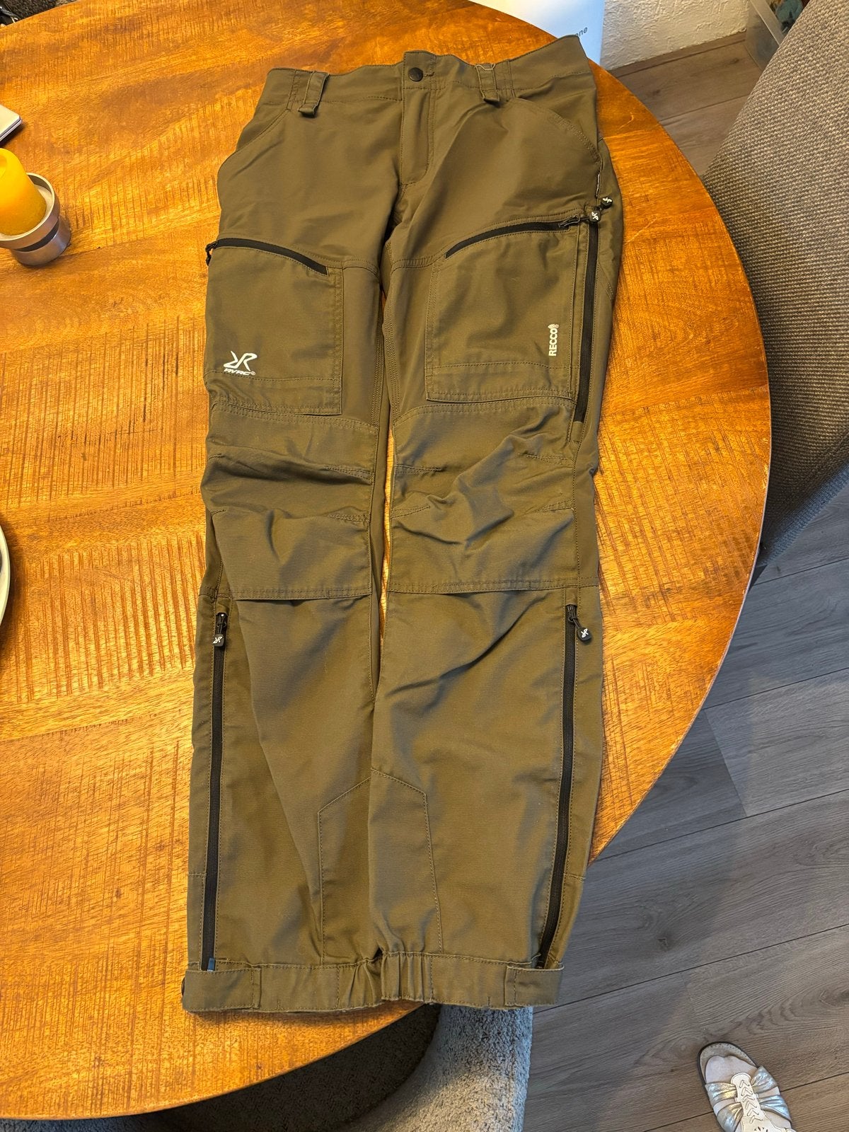 Nieuwe RevolutionRace outdoorbroek mt 42, Verzenden, Nieuw, Maat 42/44 (L), Groen