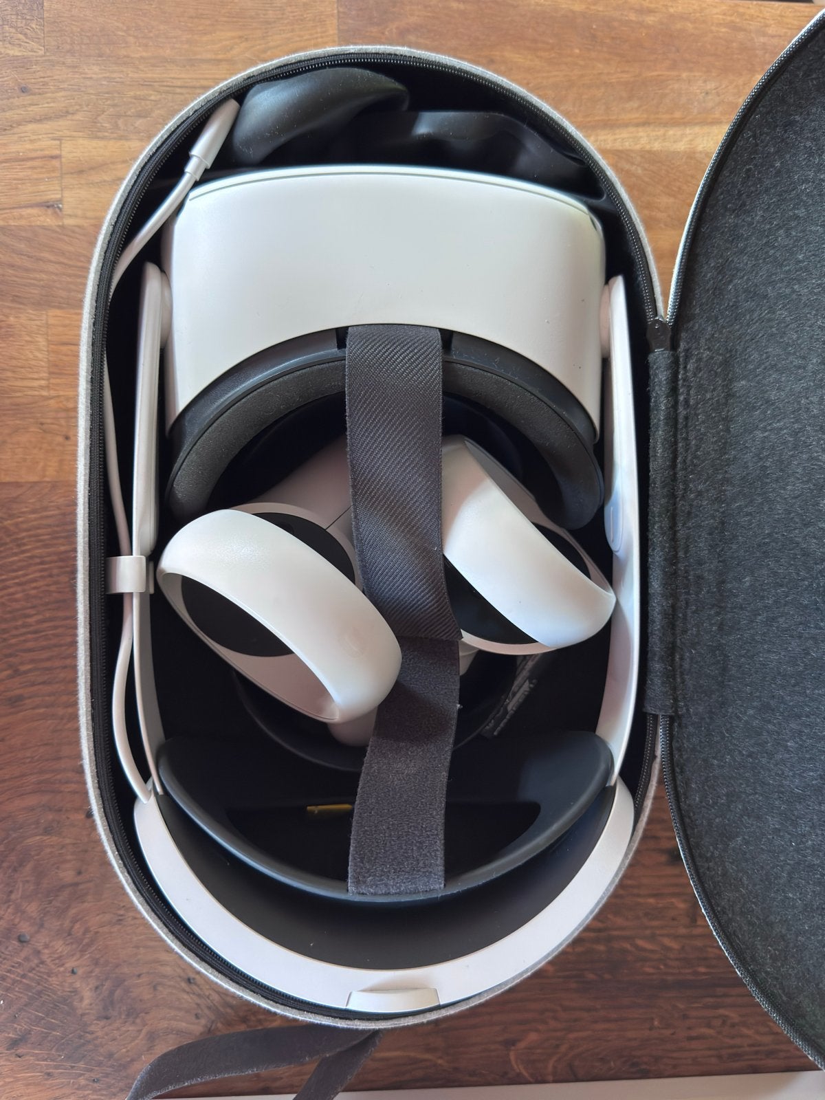 Oculus Quest 2 met controllers, elite strap en draagtas, Ophalen, Zo goed als nieuw, VR-bril, Overige platformen