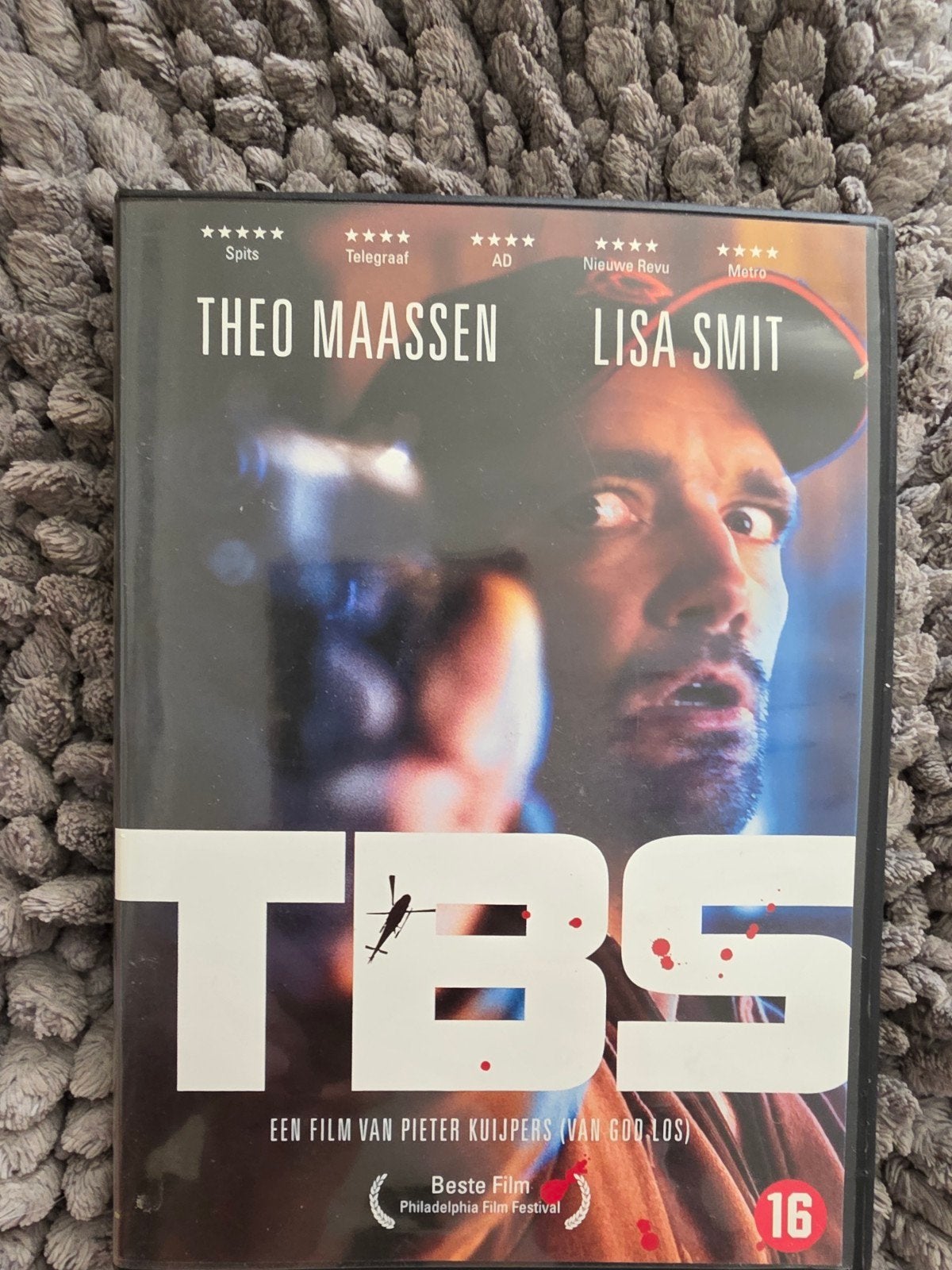 TBS - Spannende Nederlandse thriller met Theo Maassen, Psychologische thriller, Vanaf 16 jaar, Engels, Zo goed als nieuw