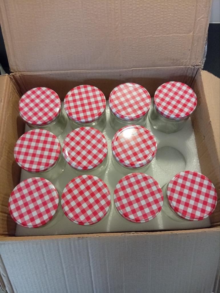 Nieuwe wekpotten set - 11 stuks met rood-wit geruite deksels, Glas, ., Nieuw, Ophalen of Verzenden
