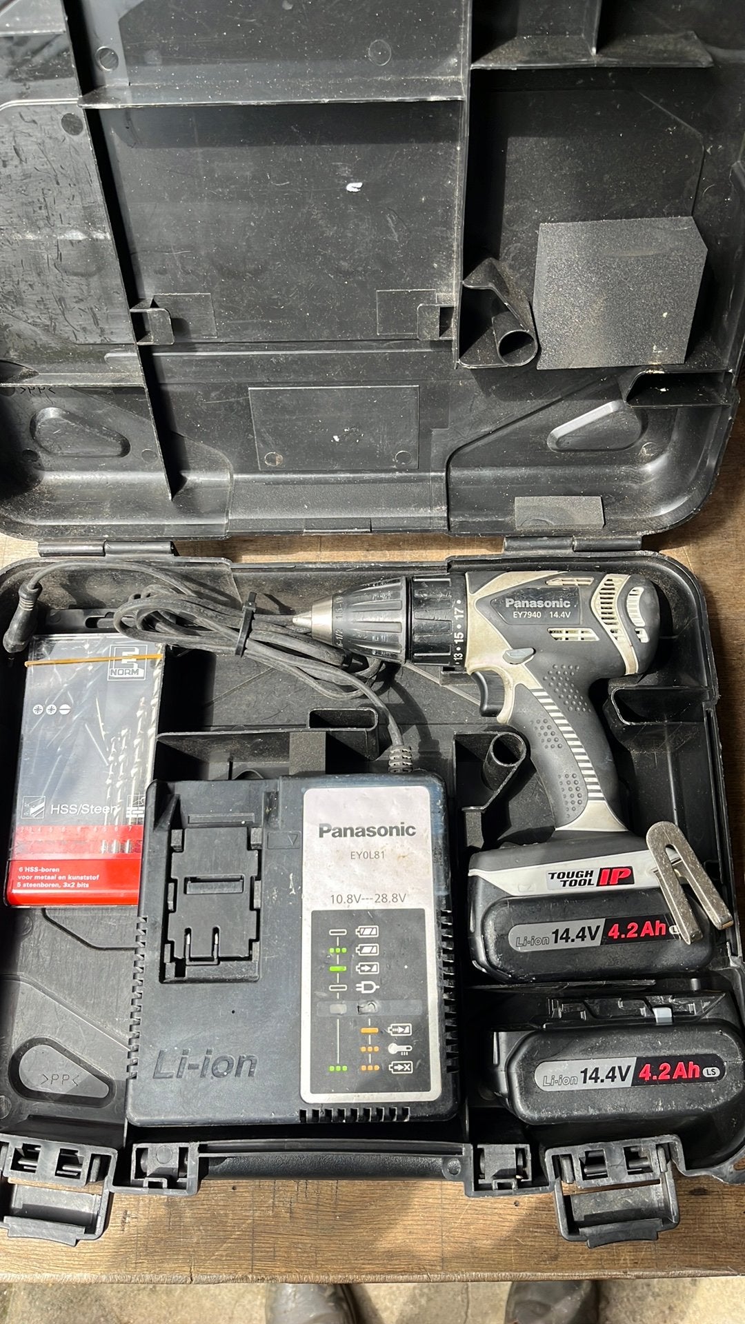 Panasonic EY7940 accuboormachine compleet, Ophalen of Verzenden, Zo goed als nieuw, Boor- en Schroefmachine