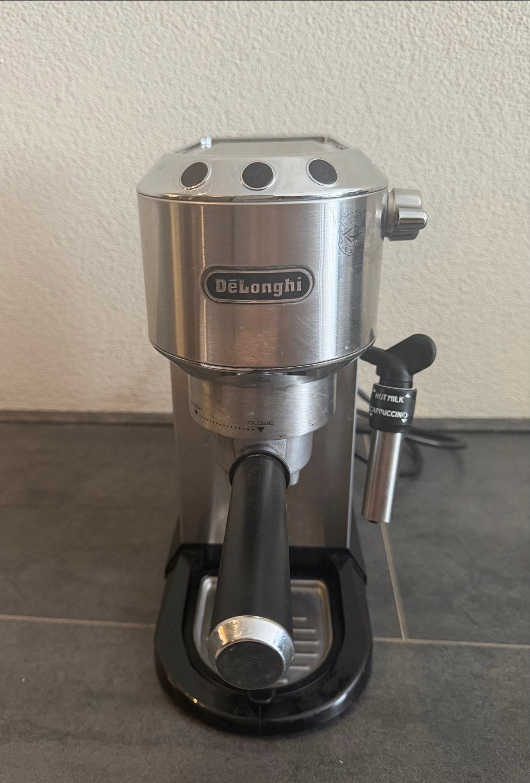 De'Longhi Dedica Style EC685.M Espressomachine, Afneembaar waterreservoir, Espresso apparaat, Gemalen koffie, Ophalen of Verzenden