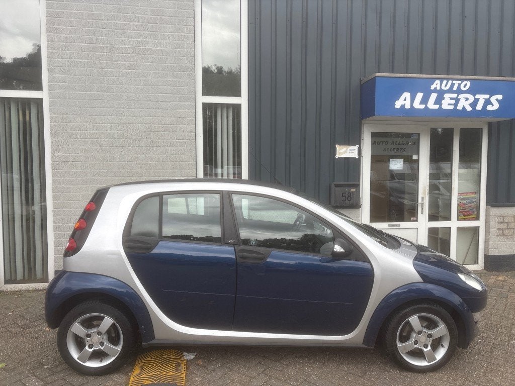 Smart FORFOUR 1.1 PASSION, Voorwielaandrijving, Origineel Nederlands, Bedrijf, Handgeschakeld