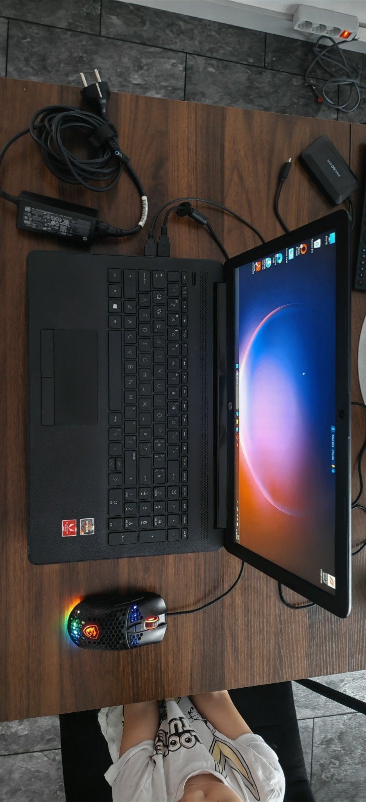 Complete HP 15 Laptop Setup - Incl. Gaudi Tas, Muis, Koeler, Computers en Software, Windows Laptops, Gebruikt, Met videokaart