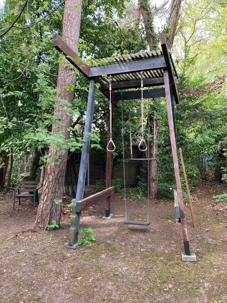 Schommel met rekstok en ringen., Ophalen of Verzenden, Zo goed als nieuw, Schommel