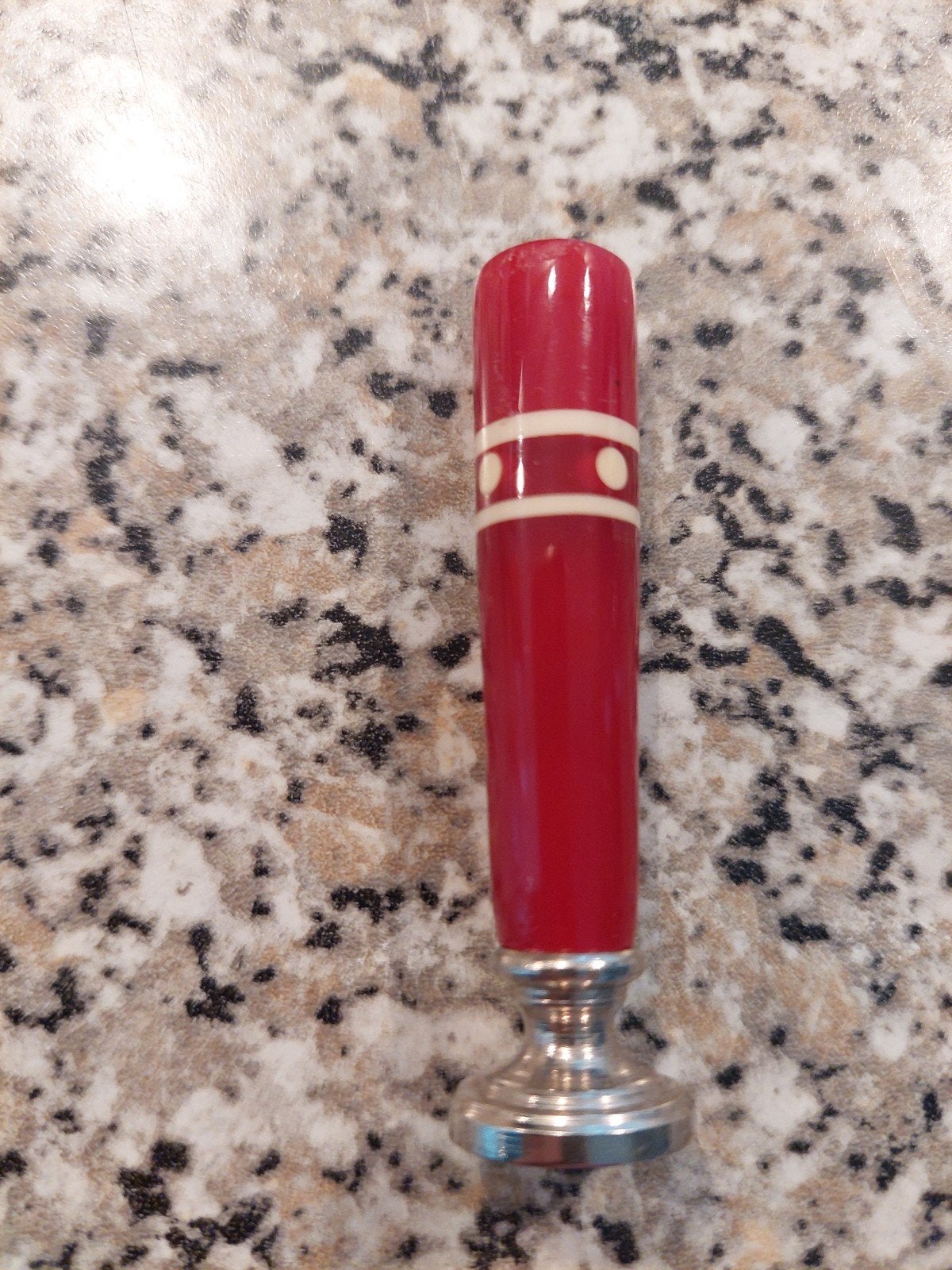 Art Deco design rood bakeliet lakstempel, Ophalen of Verzenden