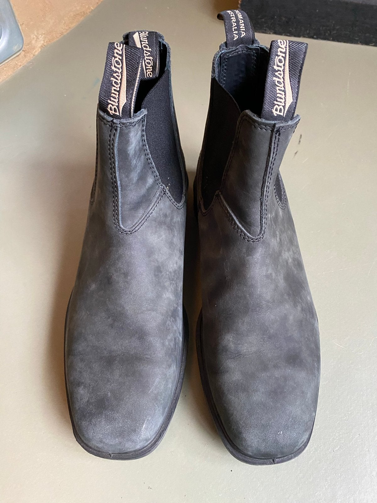 Blundstone Chelsea Boots maat 42 - Zo goed als nieuw, Kleding | Dames, Schoenen, Ophalen of Verzenden, Zo goed als nieuw, Grijs
