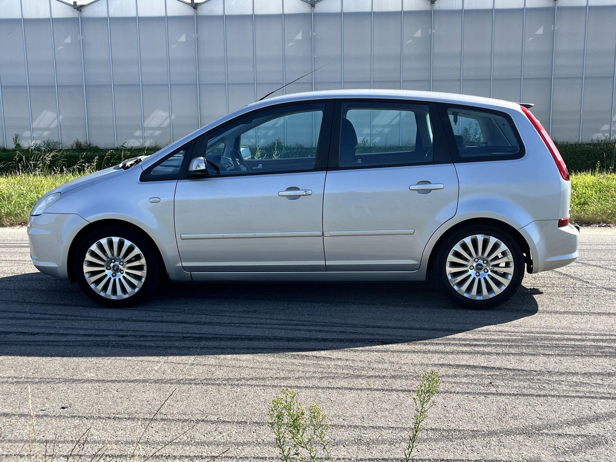 Ford C-Max 1.6-16V Titanium Airco, cruise, navi, pdc, trekha, Voorwielaandrijving, 1596 cc, Gebruikt, 4 cilinders
