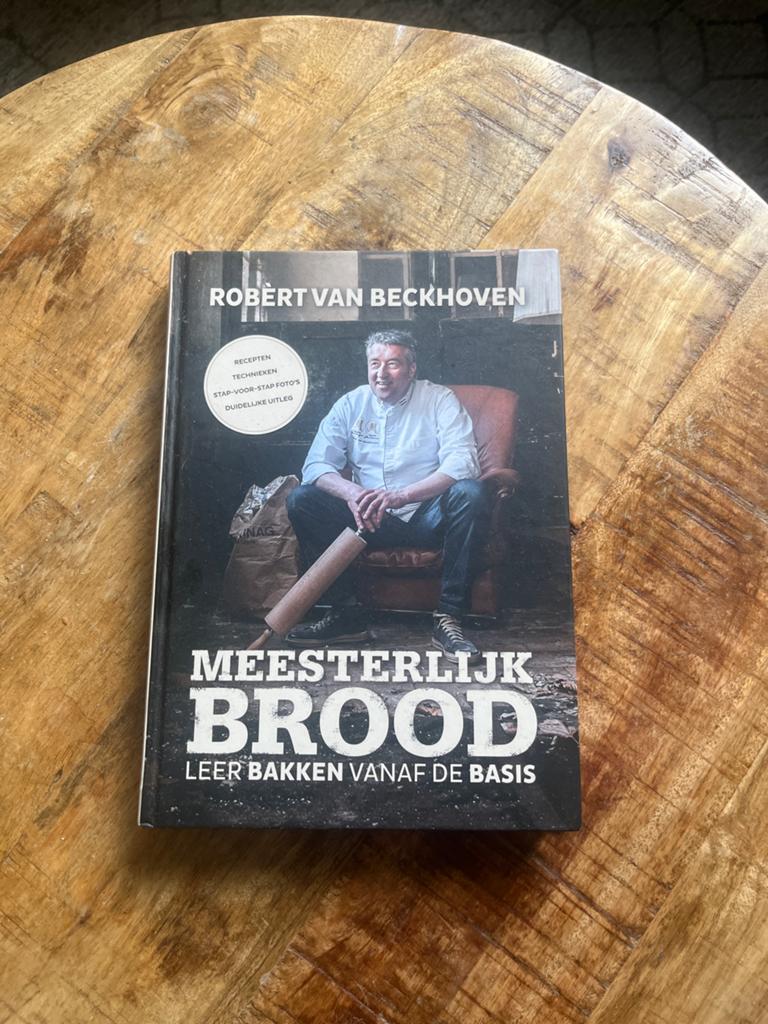 Meesterlijk Brood - Leer Bakken Vanaf De Basis, Ophalen of Verzenden, Gelezen, Nederland en België, Overige typen