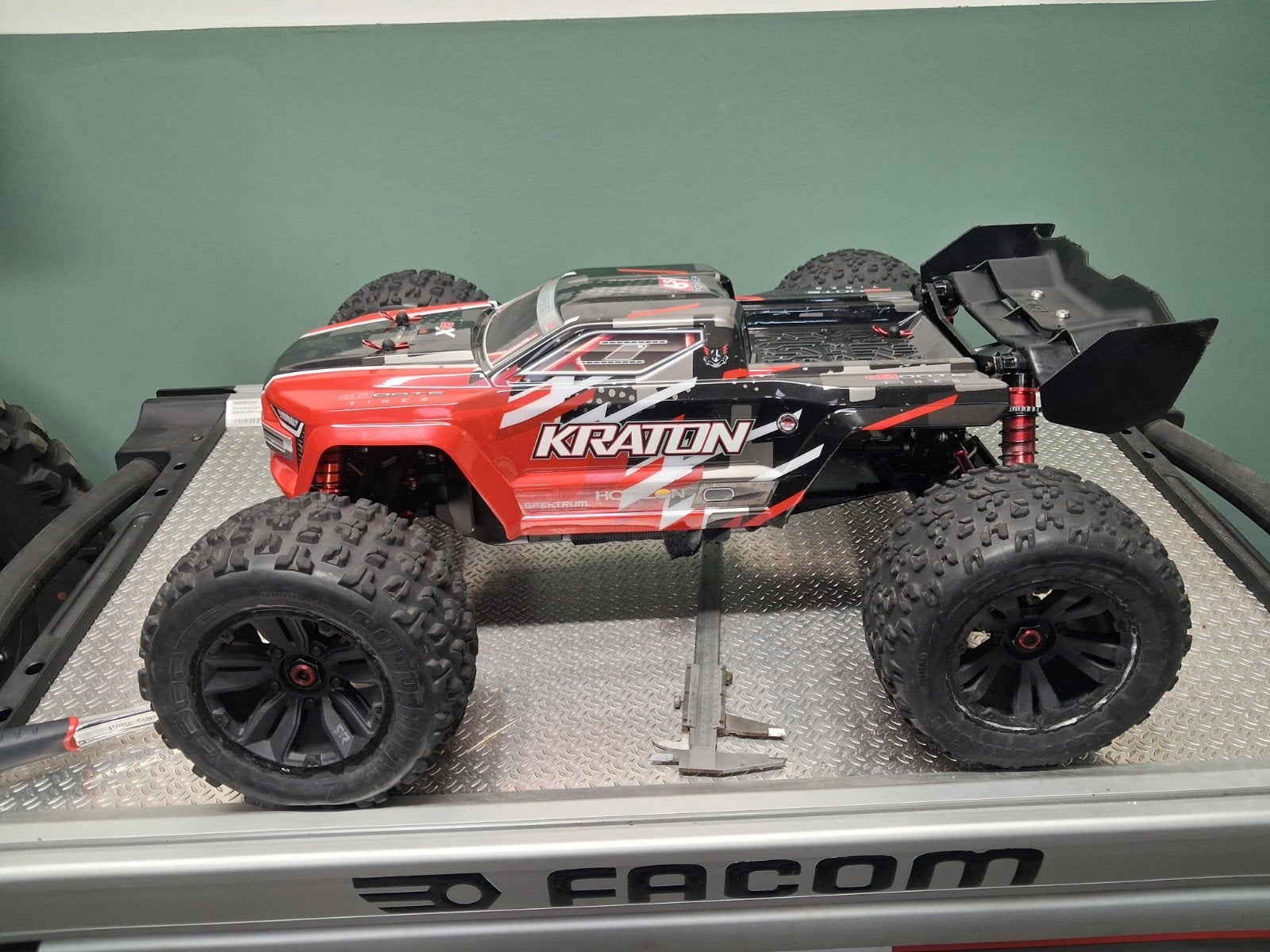 ARRMA kraton 6s blx ( met nieuwe bodyshell ), Elektro, Gebruikt, Auto offroad, Ophalen of Verzenden