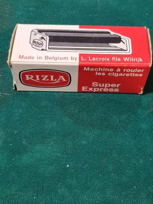 sigaretten roller rizla nieuw, Verzamelen, Ophalen of Verzenden, 'T Olde Gre-j, Info@toldegrej.nl, Endepoelstraat 20f Didam