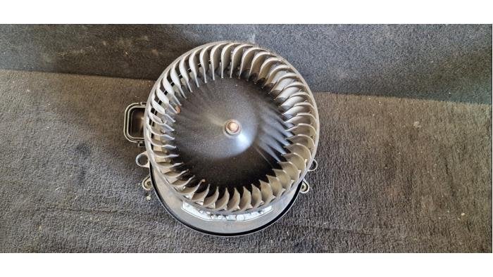 Kachel Ventilatiemotor van een BMW 1-Serie, Gebruikt, -, -, 3 maanden garantie