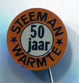 Steeman 50 jaar warmte blik speldje ( M_181), Verzamelen, Ophalen of Verzenden, Zo goed als nieuw, Overige onderwerpen, Speldje of Pin