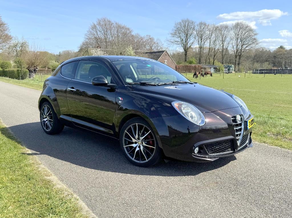 Alfa Romeo MiTo 1.3 JTDm EXCLUSIVO (2014) – Facelift, Auto's, Alfa Romeo, Voorwielaandrijving, Zwart, 4 cilinders, Zwart