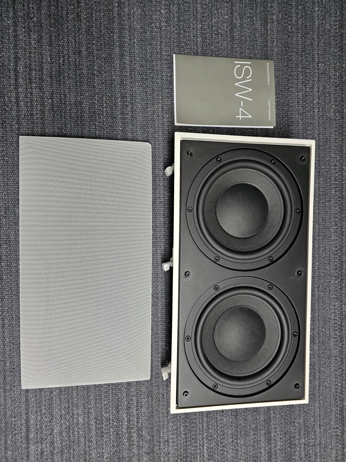 Bowers & Wilkins ISW-4 inbouw subwoofer, 150 watt of meer, Subwoofer, Ophalen of Verzenden, Zo goed als nieuw