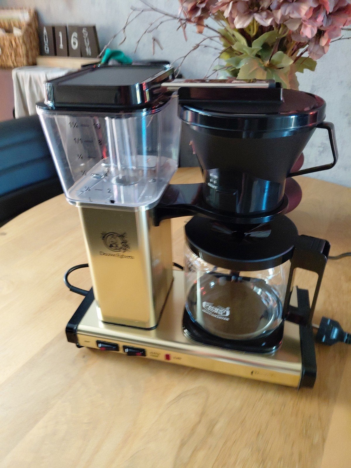Douwe Egberts Koffiezetapparaat - Werkt Prima, Witgoed en Apparatuur, Koffiezetapparaten, Ophalen, Gebruikt, Koffiemachine, Gemalen koffie