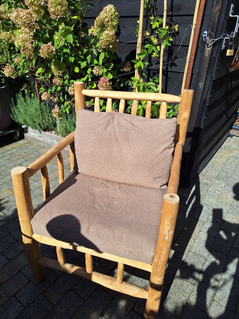 Houten loungestoel, Ophalen, Bruin, Zo goed als nieuw, Eén