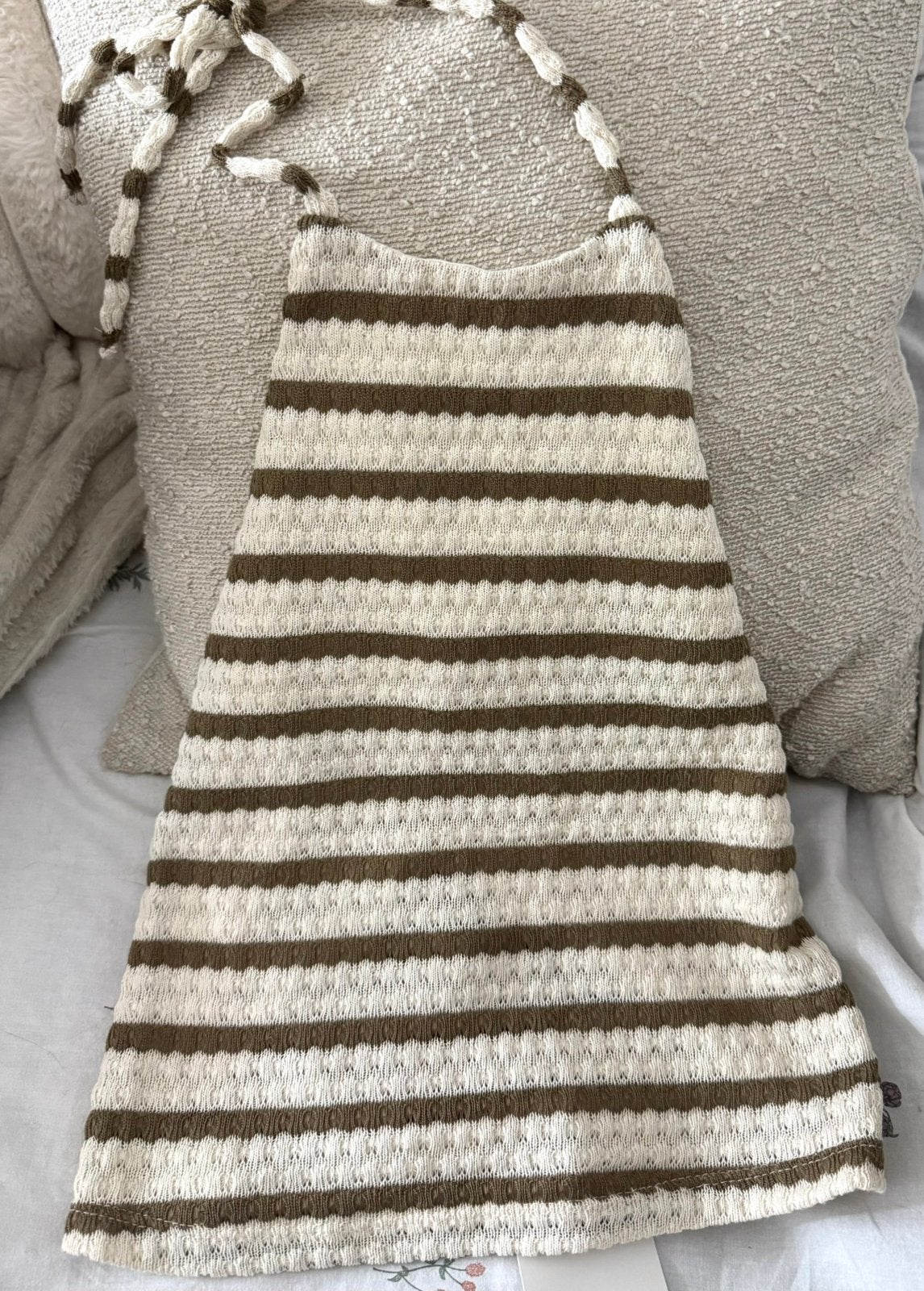 Crème & bruin gestreept haltertopje - Pull & Bear, Kleding | Dames, Bruin, Nieuw, Ophalen of Verzenden, Maat 36 (S)