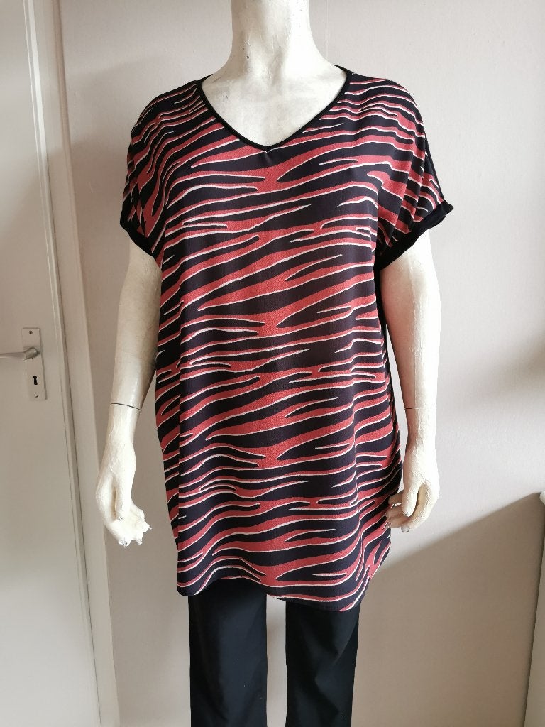 16 .. zgan tuniek van miss etam maat 46 - 48 ??, Kleding | Dames, Grote Maten, Ophalen of Verzenden, Zo goed als nieuw, Overige kleuren
