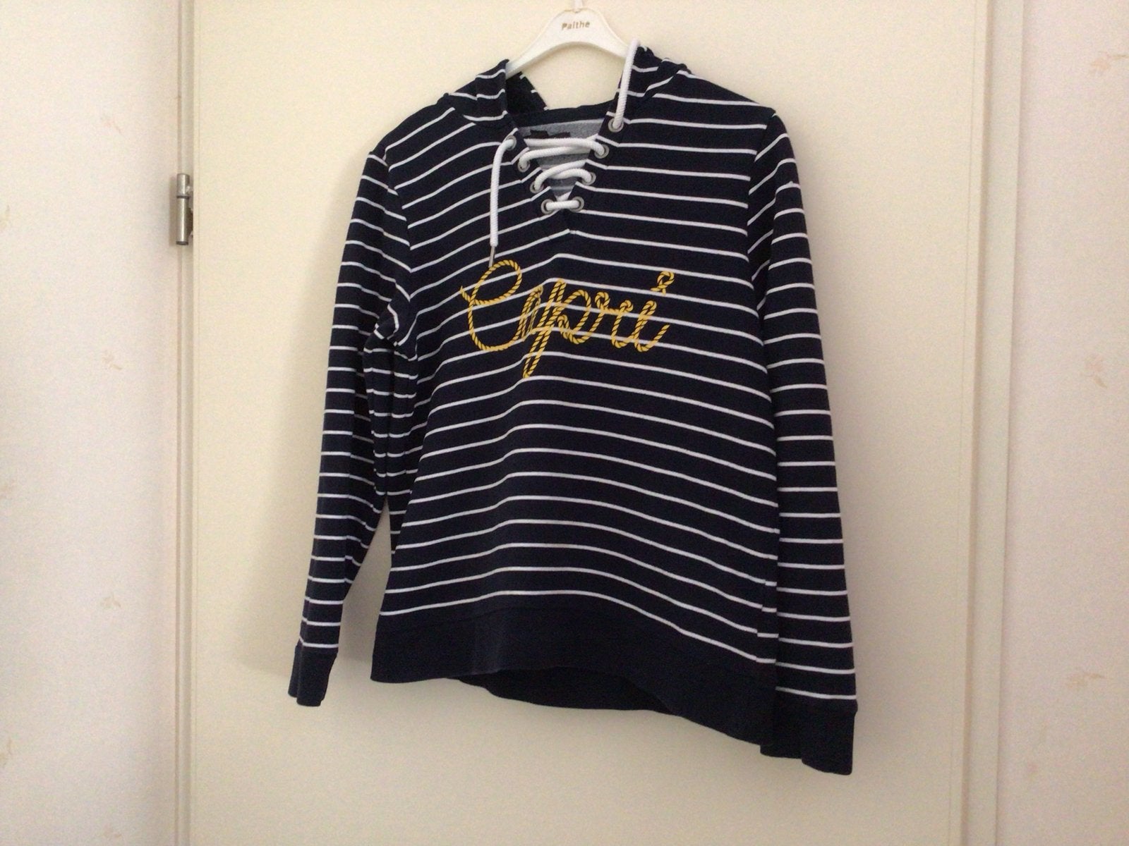 Esmara gestreepte hoodie met 'Capri' borduursel M blauw, Ophalen of Verzenden, Zo goed als nieuw, Maat 38/40 (M), Blauw