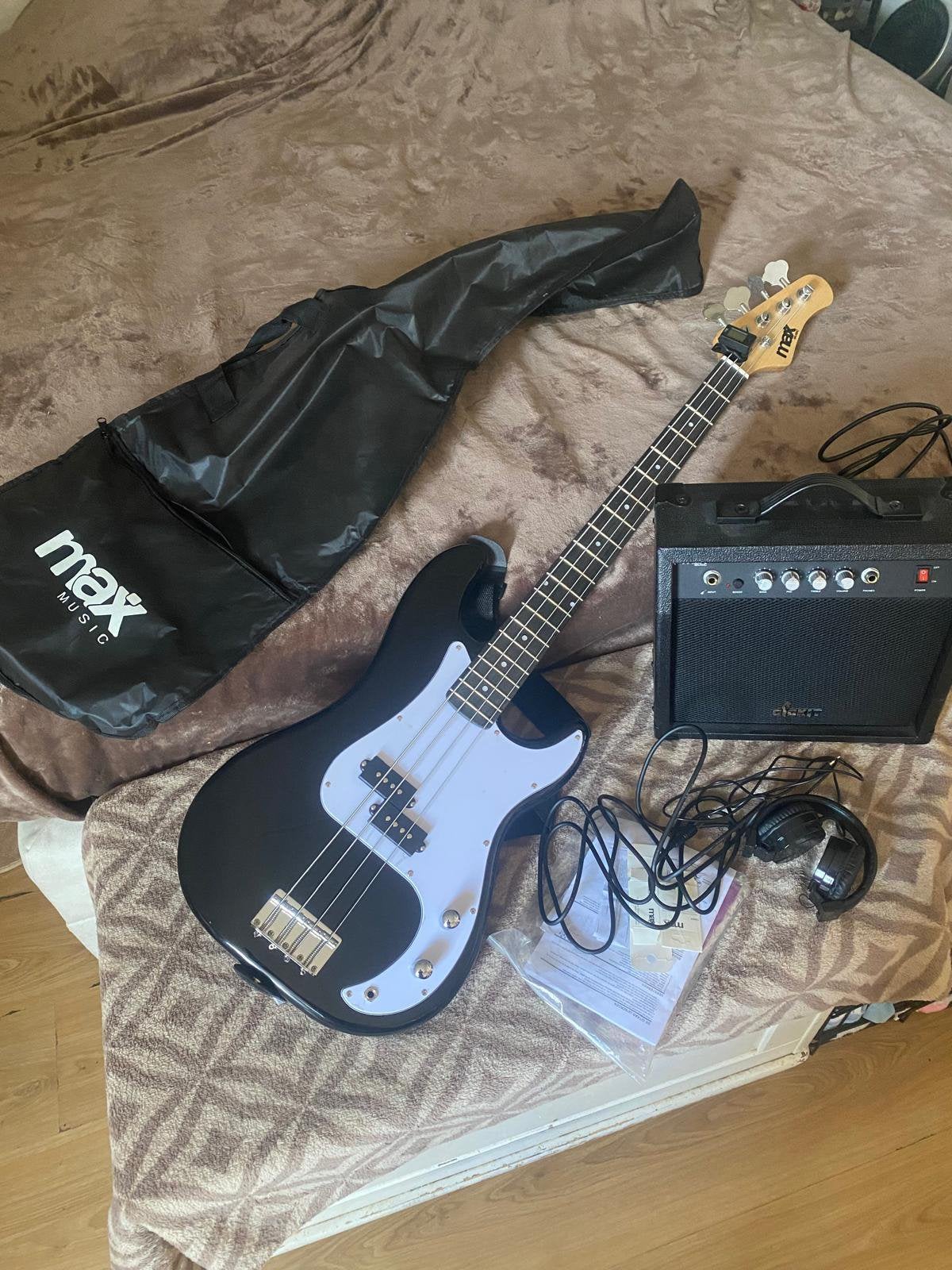 Bas Gitaar Te Koop, Ophalen, Nieuw, Elektrisch