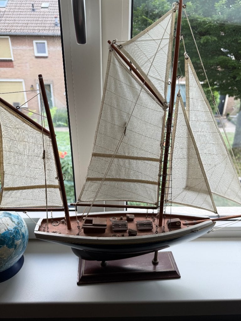 houten modelzeilboot tweemast gaffelgetuige, Ophalen of Verzenden