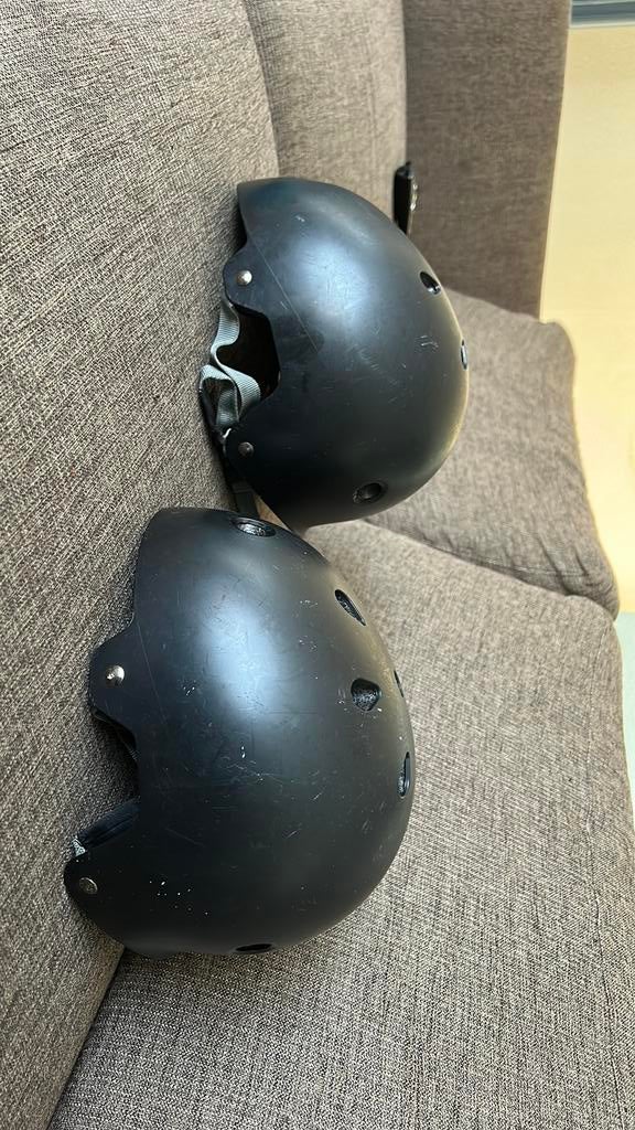 Helm zwart Oxelo maat 55-58cm, Ophalen of Verzenden, Zo goed als nieuw