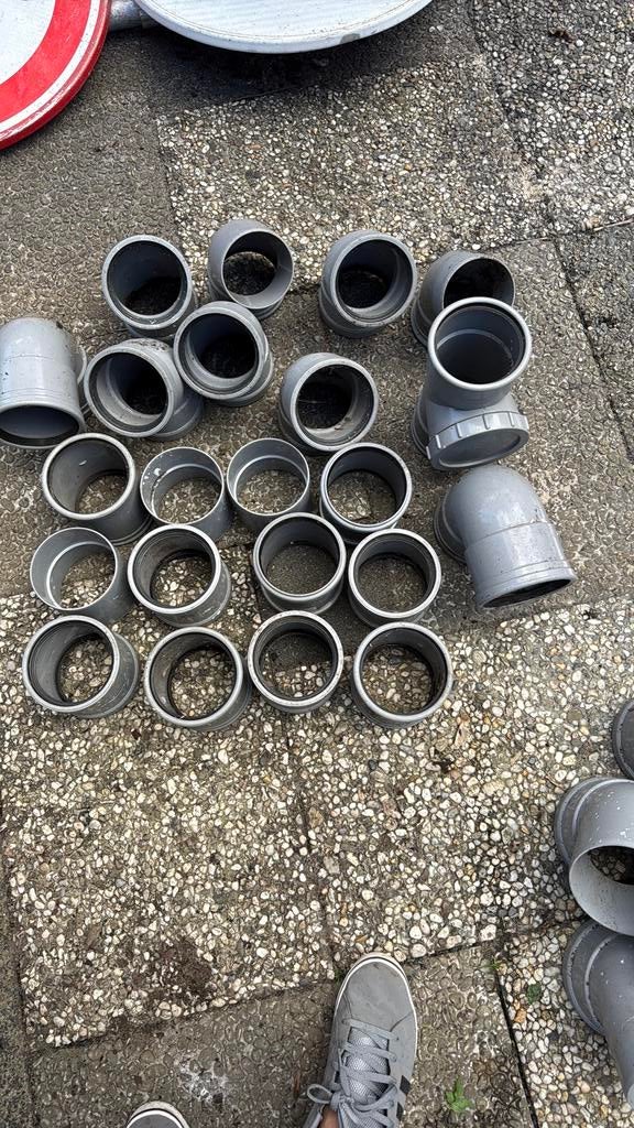 Pvc  110 schuifmof  10 stuck, Doe-het-zelf en Verbouw, Buizen en Afvoer, Bochten, Pvc, Ophalen of Verzenden, Zo goed als nieuw