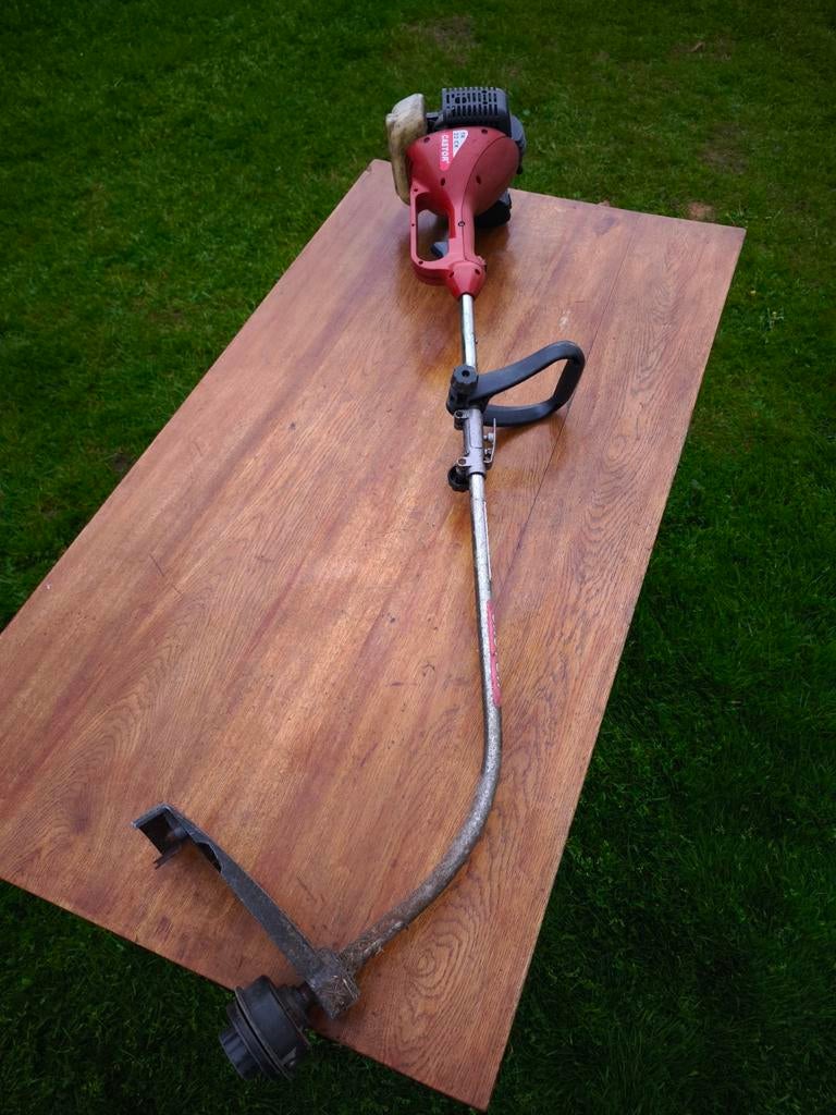 Castor TR 22 CX Grastrimmer/bosmaaier, Ophalen, Benzine, Gebruikt, Castor