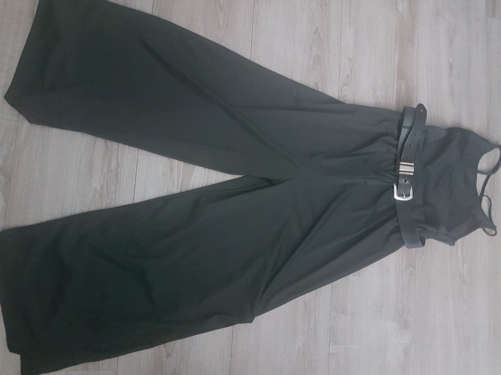 Prachtige zwarte  jumpsuit van zara, Kleding | Dames, Jumpsuits, Ophalen of Verzenden, Zo goed als nieuw, Maat 38/40 (M)