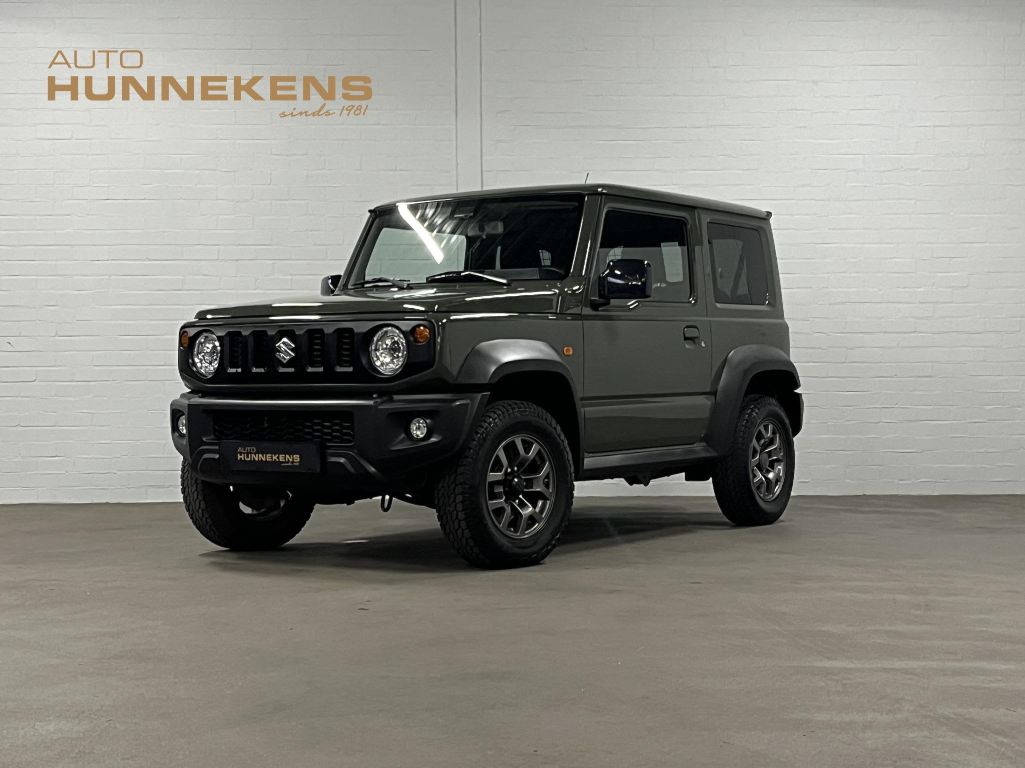 Suzuki Jimny 1.5 Stijl *4 Persoons* Trekhaak | Cruise-/ clim, Auto's, Suzuki, 12 maanden, Gebruikt, Euro 6, 4 cilinders