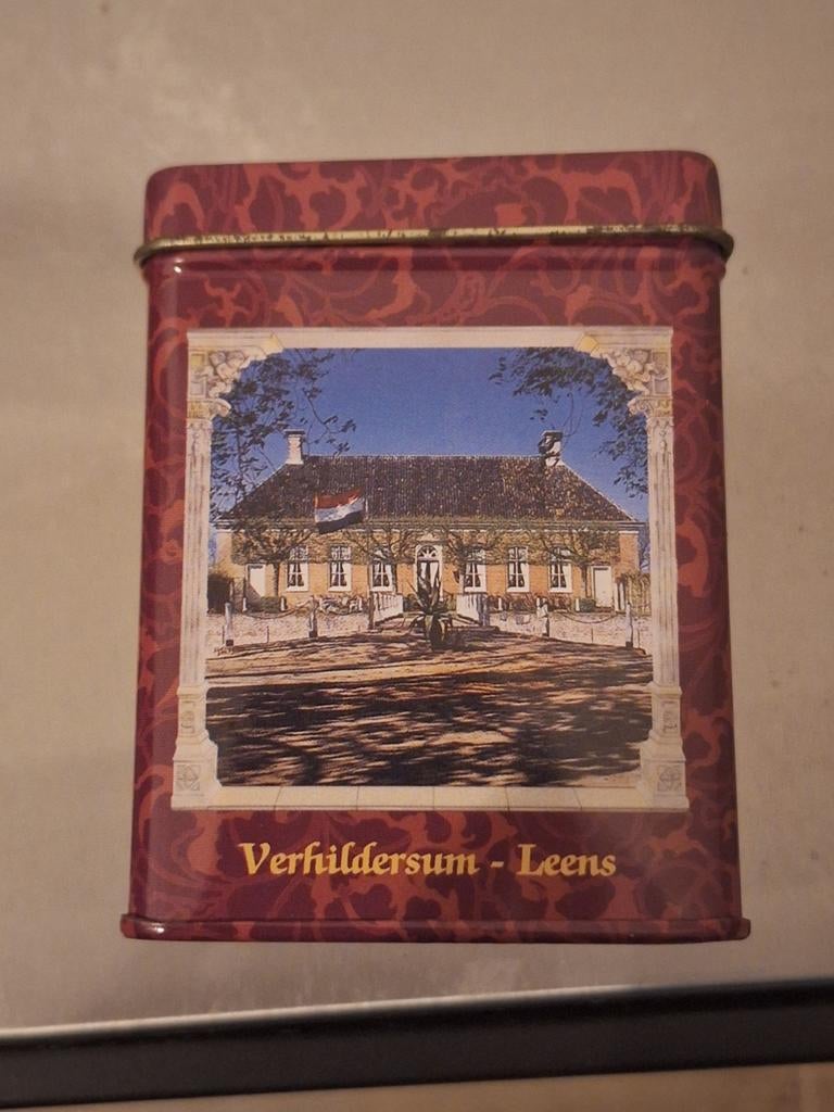 Vintage blikken trommel met afbeeldingen van borgen, Ophalen of Verzenden, Gebruikt, Overige