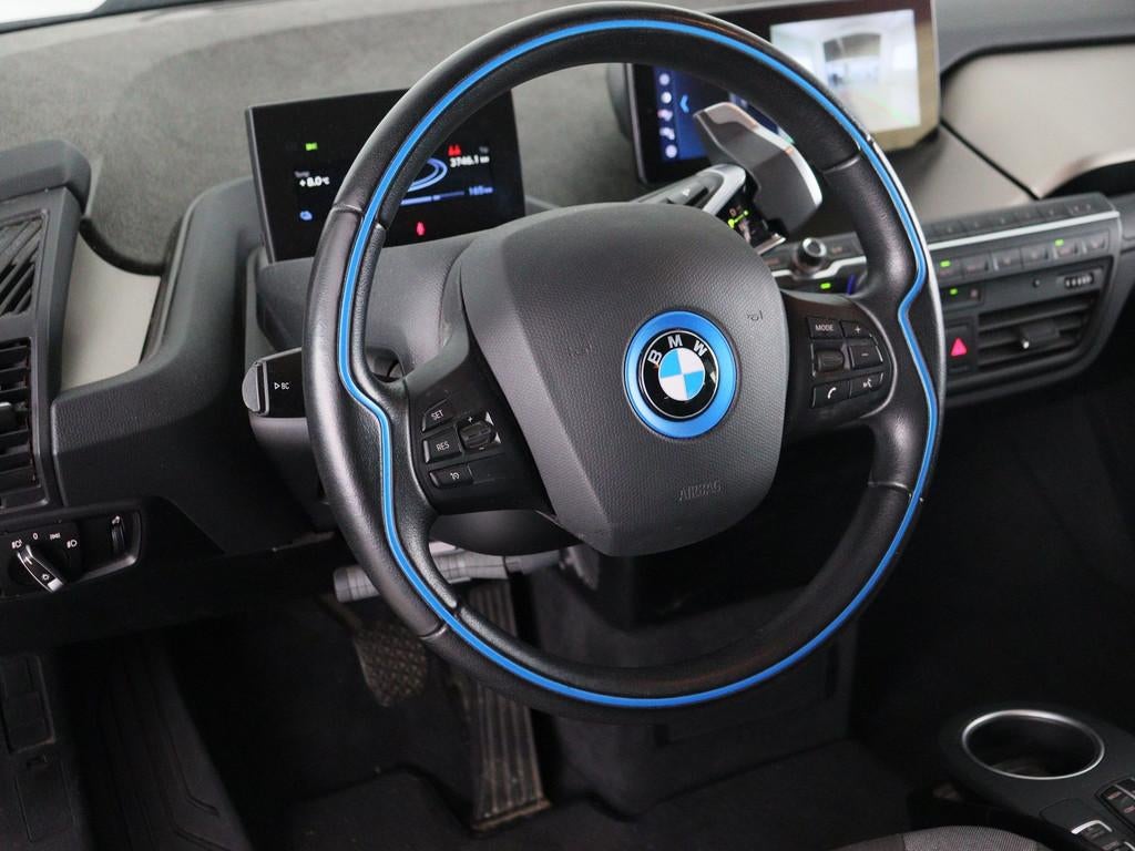 BMW i3 Dark Shadow Edition 120Ah 42 kWh (bj 2020, automaat), Auto's, BMW, Met garantie (alle), Zwart, 170 pk, 230 min