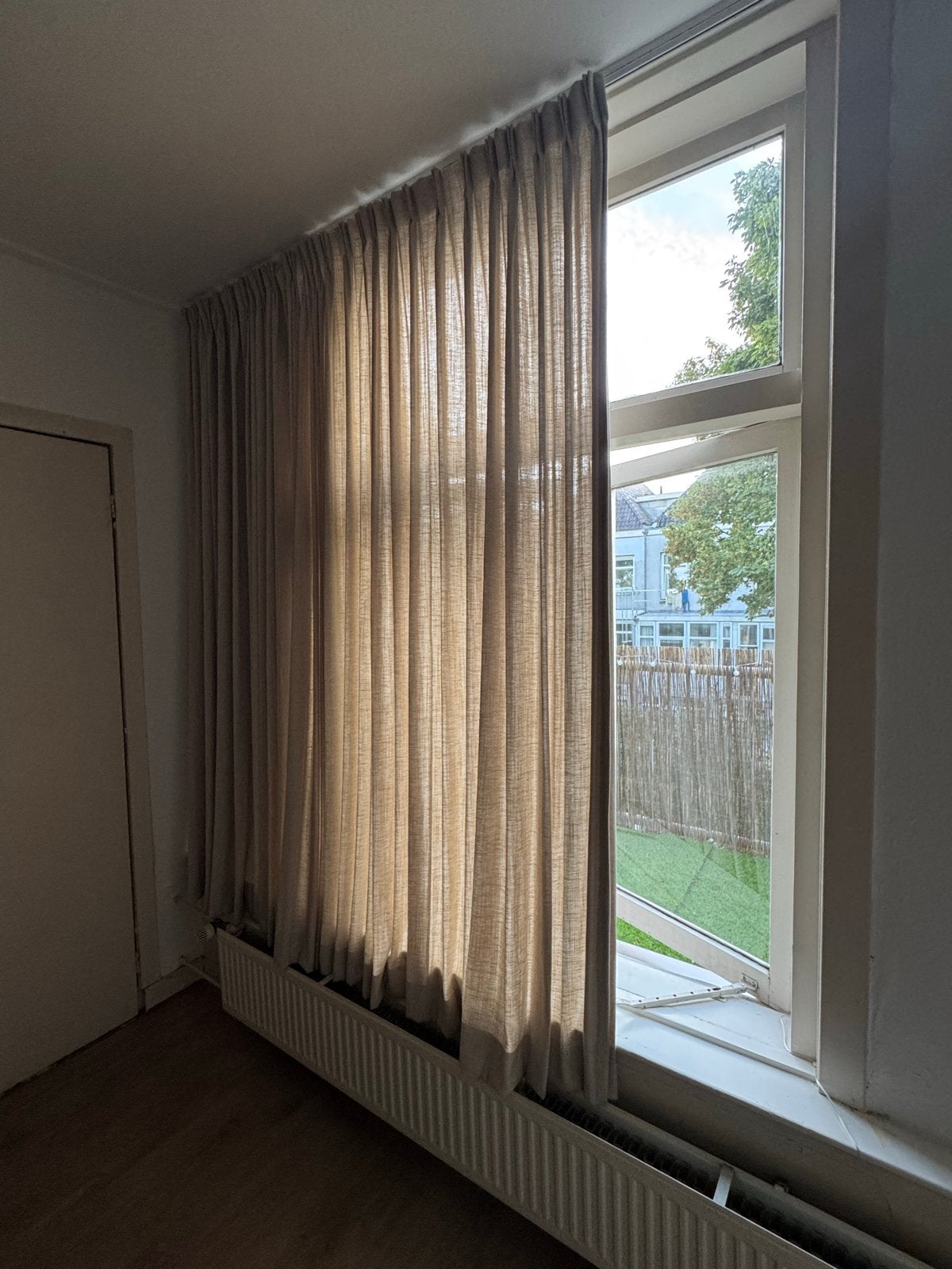 Lichtdoorlatend gordijn Ibiza Linnen Naturel – 330  226 cm, Overige merken, Beige, Zo goed als nieuw, Gordijn