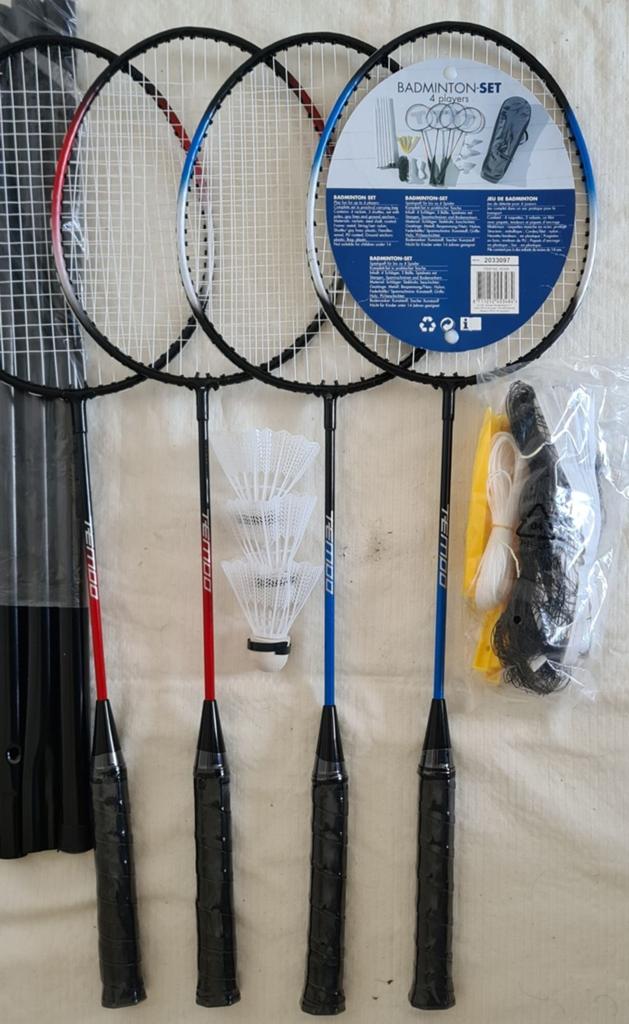 Nieuw BADMINTON-SET OMINTON
4 players TON SET Deze set is de, Sport en Fitness, Badminton, Ophalen of Verzenden, Zo goed als nieuw