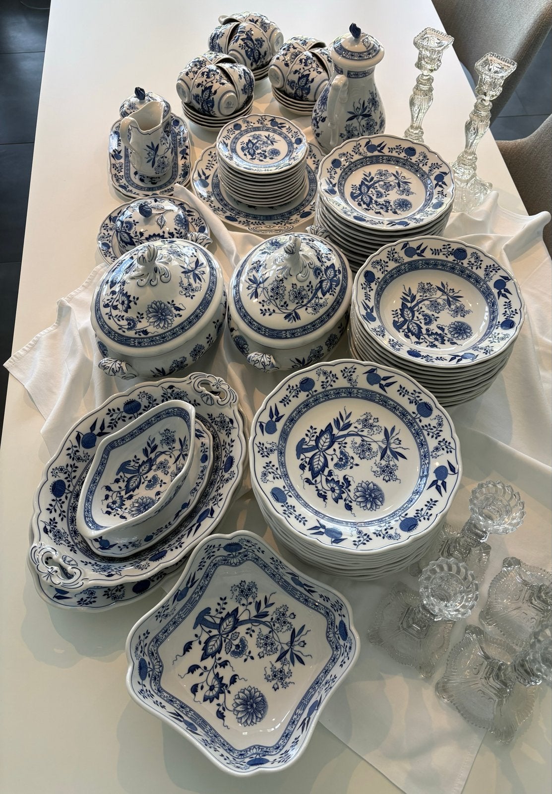 Schitterend 12delig Hutschenreuther Zwiebelmuster servies, Ophalen