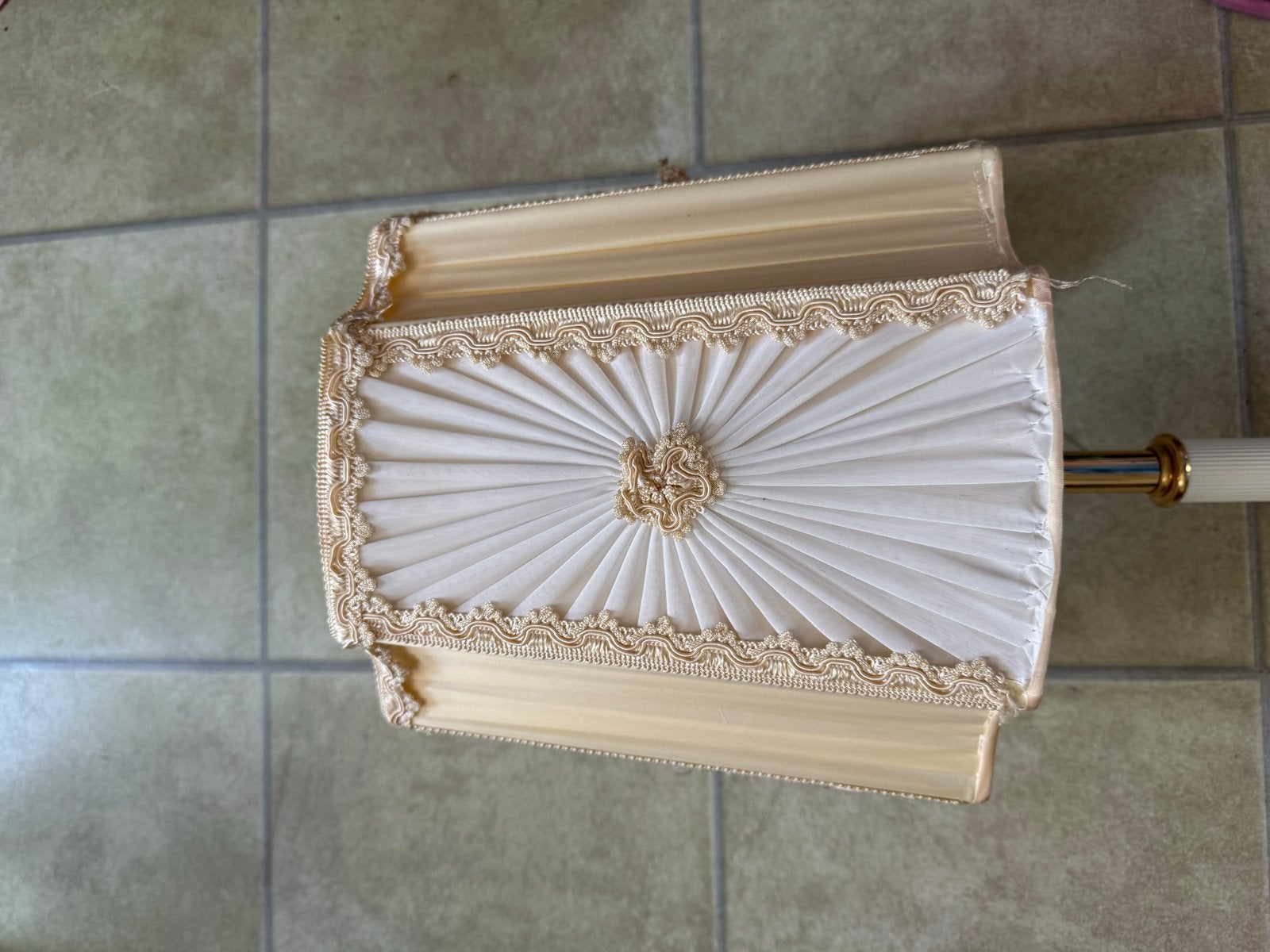 Vintage Tafellamp met Stoffen Kap - Crème/Goud, Ophalen, Gebruikt, Stof, 50 tot 75 cm