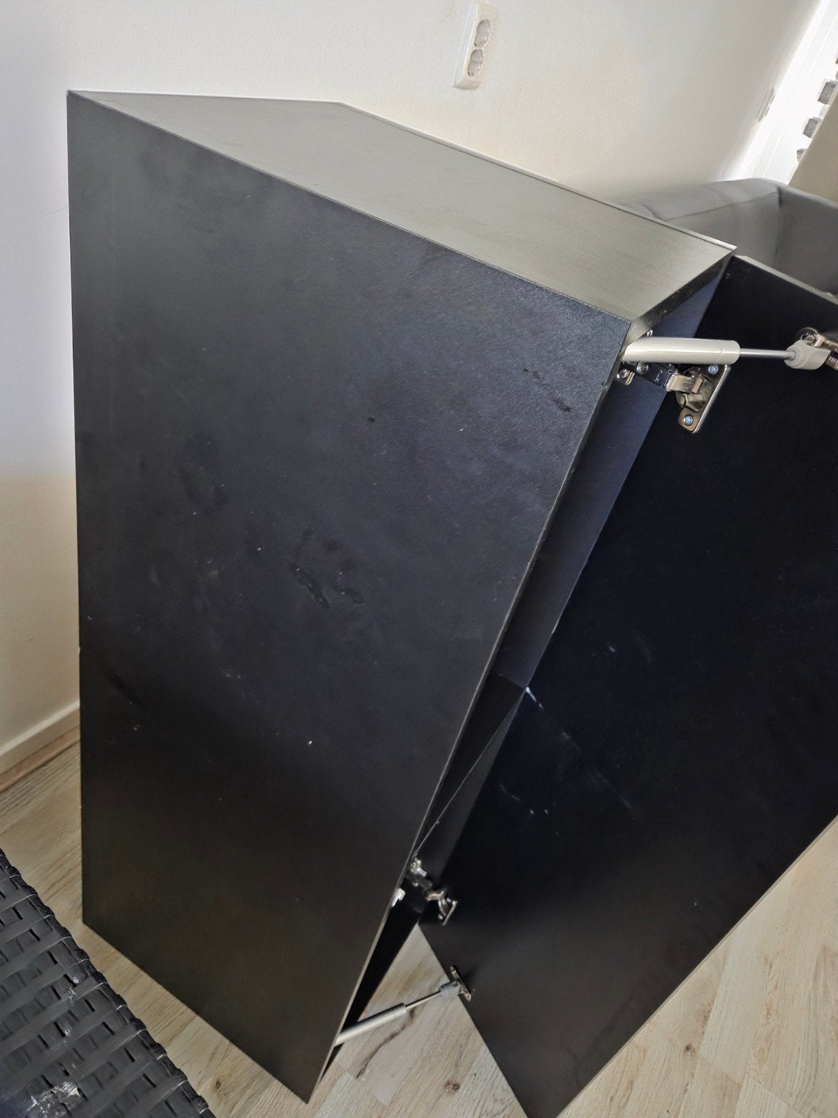 Zwarte TV-kast met opbergruimte, Huis en Inrichting, Kasten | Televisiemeubels, Gebruikt, 100 tot 150 cm, Modern, 25 tot 50 cm
