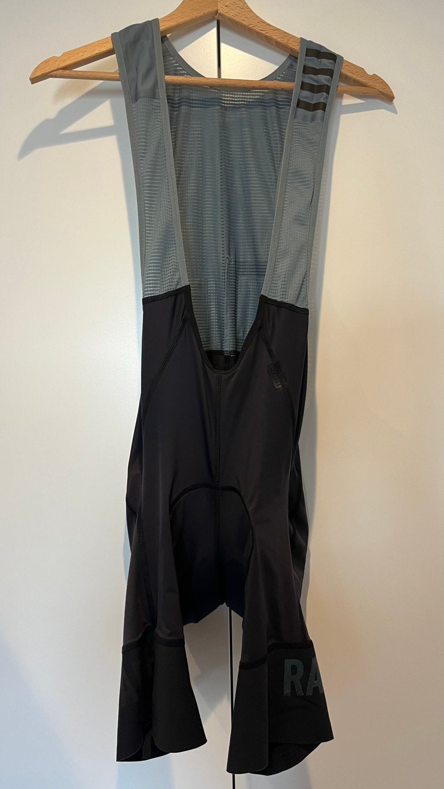 Rapha Pro Team Bib shorts fietsbroek bibs maat M, Gebruikt, Ophalen of Verzenden, Bovenkleding, Heren