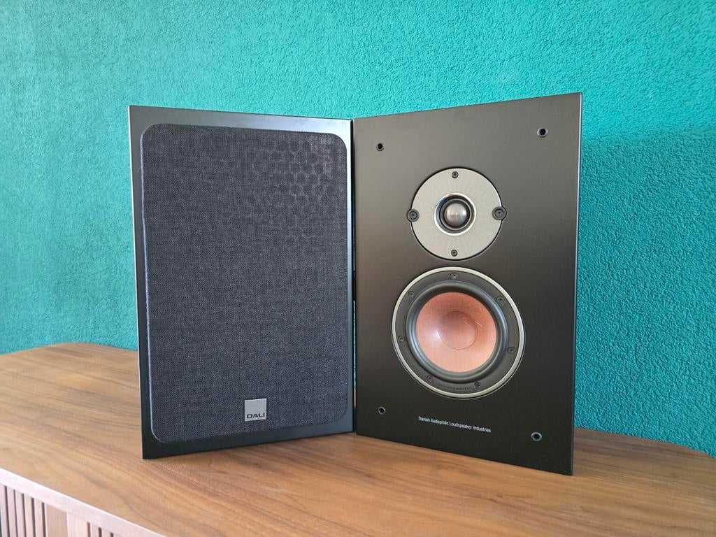 Dali Oberon On-Wall Speakers, Audio, Tv en Foto, Luidsprekers, Zo goed als nieuw, 120 watt of meer, Front, Rear of Stereo speakers