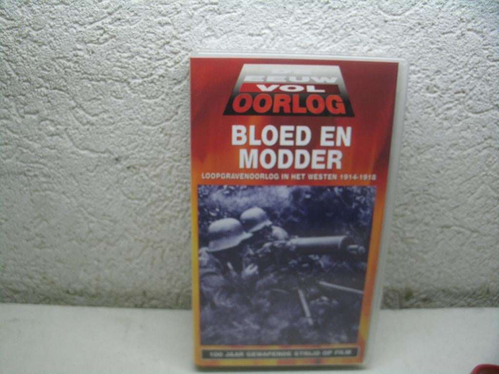 vhs 242b 03 bloed en modder loopgraven oorlog 1914-1918, Vanaf 16 jaar, Ophalen of Verzenden, Zo goed als nieuw, Actie en Avontuur