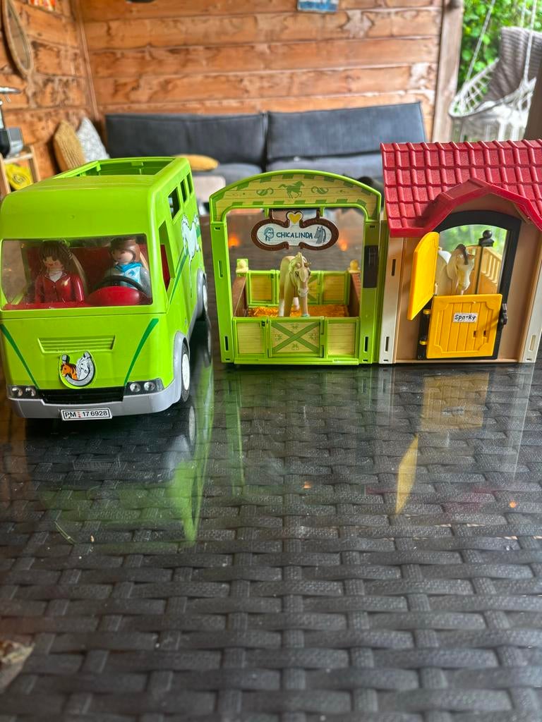 Playmobil paardenwagen met stal en accessoires, Ophalen of Verzenden, Gebruikt, Jongen of Meisje