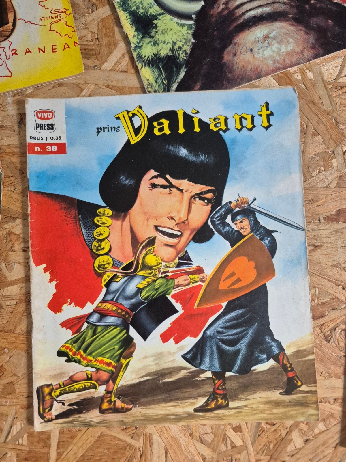 Prins Valiant Tijdschrift Uitgeverij Vivo Press, Boeken, Stripboeken, Meerdere stripboeken, Ophalen of Verzenden, Gelezen