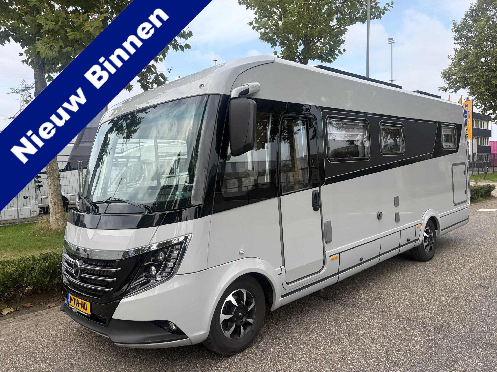 NIESMANN BISCHOFF ARTO 77E 180pk Aut Airco Omvormer Geen hef, Niesmann+Bischoff, Galliersweg 39
5349AT  OSS, NL, 7 tot 8 meter