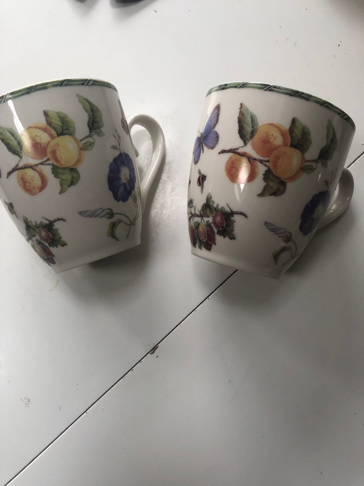 Set van 2 JBS Home Collection 'Fruit & Flowers' mokken, Gebruikt, Overige merken, Keramiek, Landelijk/Boerenbont