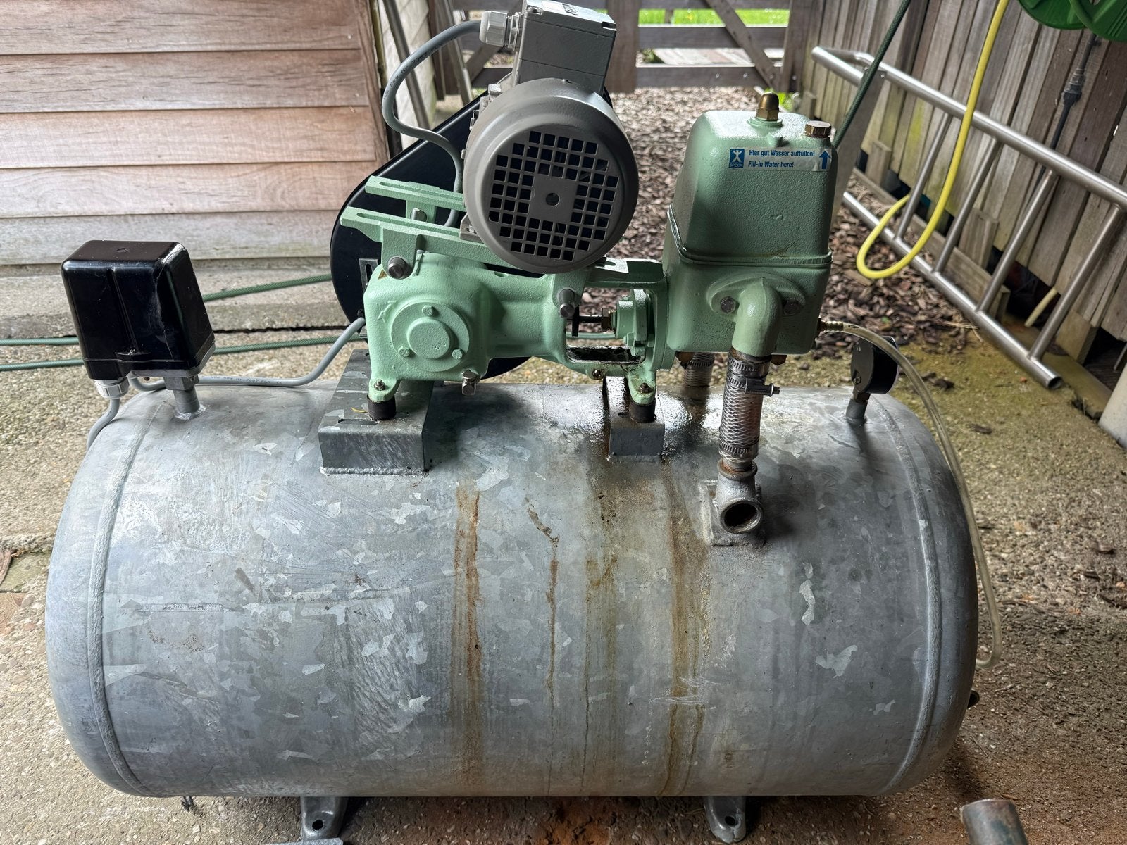 Speckpomp hydrofoor pomp 400V - 200 liter tank, Ophalen, Gebruikt, 100 liter of meer, Minder dan 200 liter/min