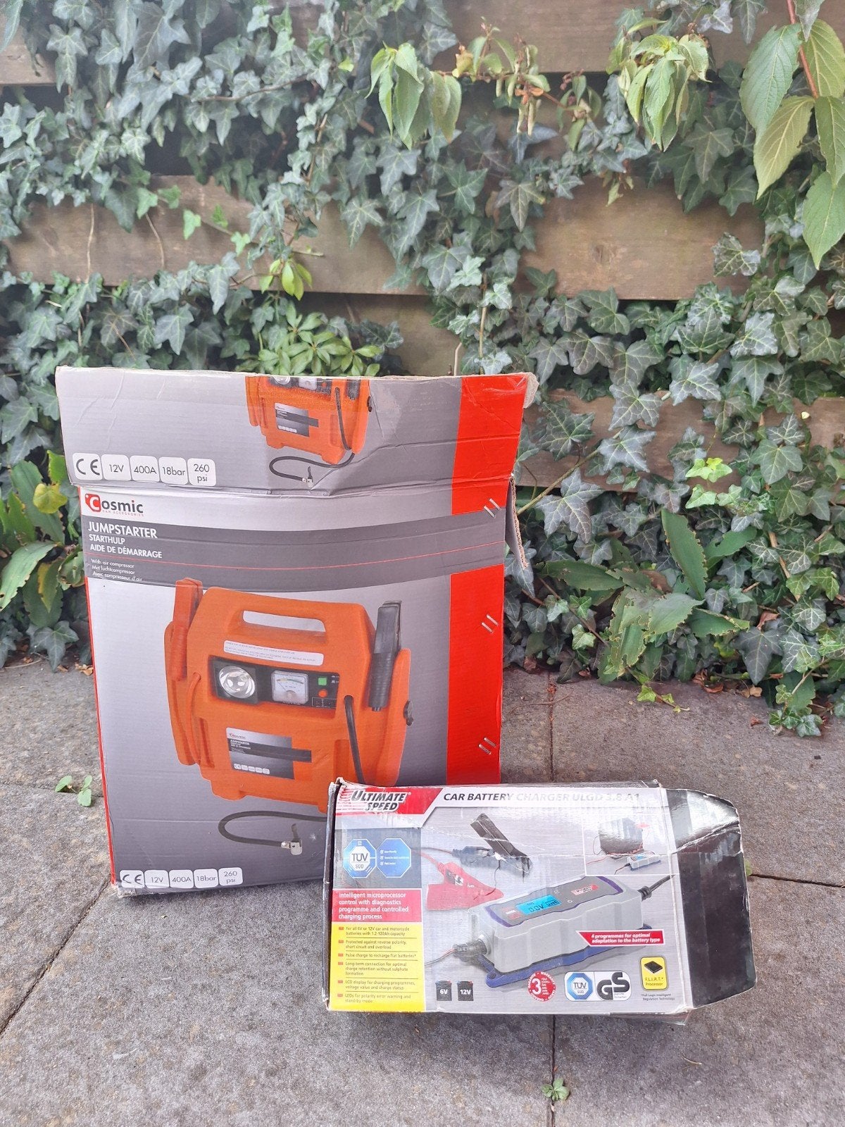 Cosmic Jumpstarter en Ultimate Speed Acculader, Ophalen