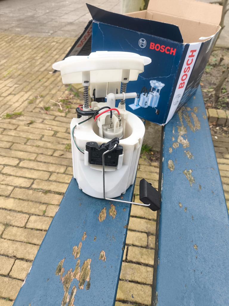 Brandstofpomp + filter Mercedes C klasse, Auto-onderdelen, Ophalen of Verzenden, Nieuw